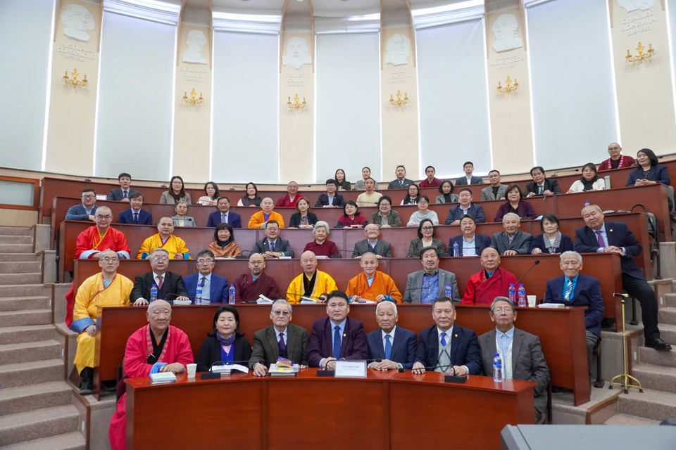 “АКАДЕМИЧ ГЭЛЭГЖАМЦЫН ЛУВСАНЦЭРЭН БА МОНГОЛЫН БУДДЫН СУДЛАЛ”